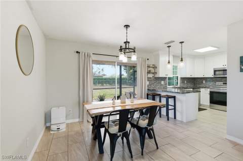 428 SW 33rd Ter, Cape Coral FL - photo 13 of 37