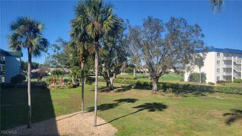 1747 Pebble Beach Dr 207, Fort Myers FL - photo 15 of 15