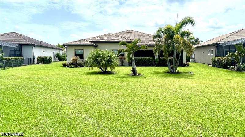 4 bedroom SingleFamilyResidence at 14310 Pine Hollow Dr, Corkscrew Shores, Estero — photo 2