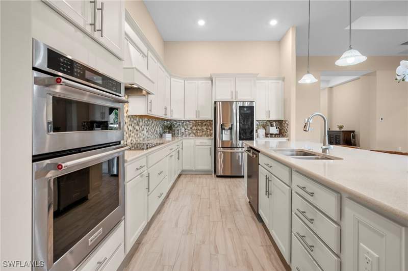 4 bedroom SingleFamilyResidence at 14310 Pine Hollow Dr, Corkscrew Shores, Estero — photo 4