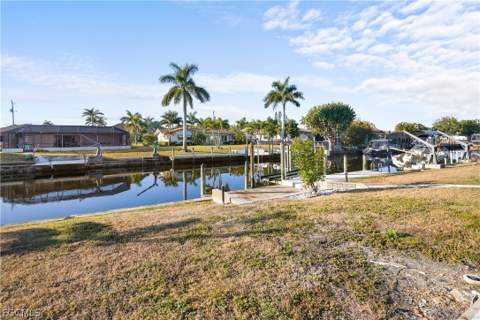 818 Monticello Ct, Cape Coral FL - photo 6 of 50