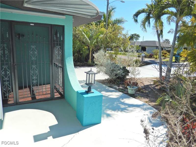 2 bedroom SingleFamilyResidence at 229 SE 46th Ln, Cape Coral, Cape Coral — photo 3