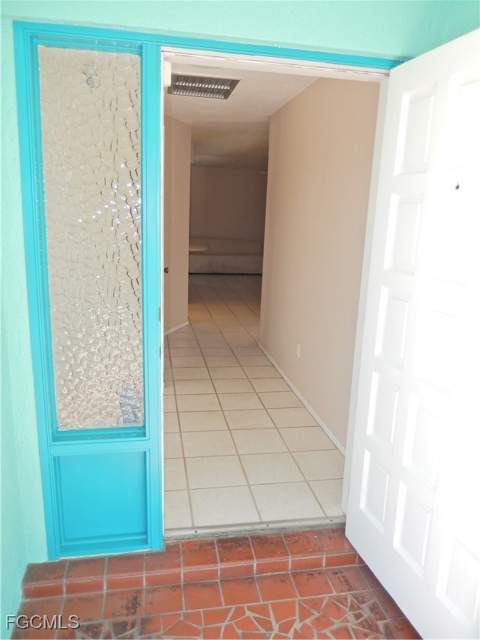 229 SE 46th Ln, Cape Coral FL - photo 7 of 48