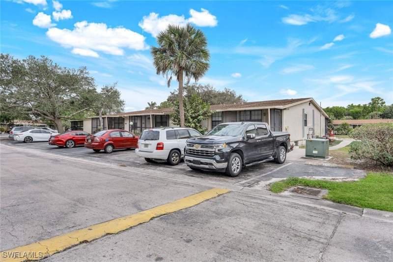 2 bedroom Condominium at 5229 Treetops Dr I, Treetops Of Naples, Naples — photo 3