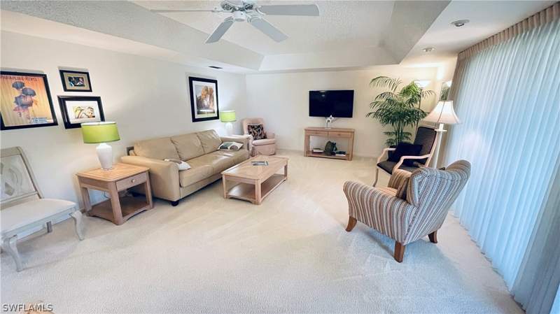 2 bedroom Condominium at 801 Teryl Rd 4, Glades Country Club, Naples — photo 3