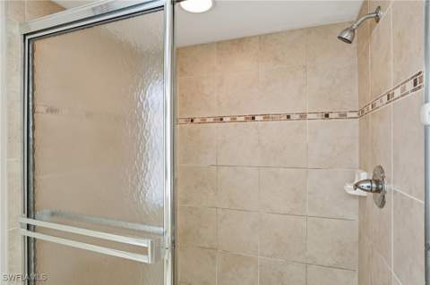7680 Oleander Gate Dr J202, Naples FL - photo 23 of 41