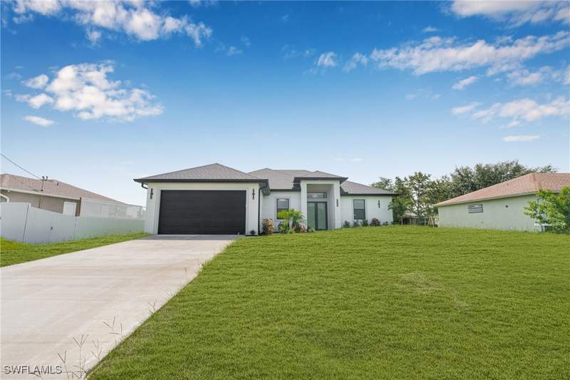 3 bedroom SingleFamilyResidence at 529 Kilgour Ave, Mirror Lakes, Lehigh Acres — photo 5