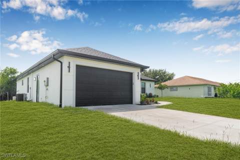 529 Kilgour Ave, Lehigh Acres FL - photo 6 of 50