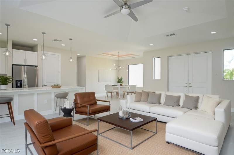 3 bedroom SingleFamilyResidence at 19 NW 14th Pl, Cape Coral, Cape Coral — photo 2