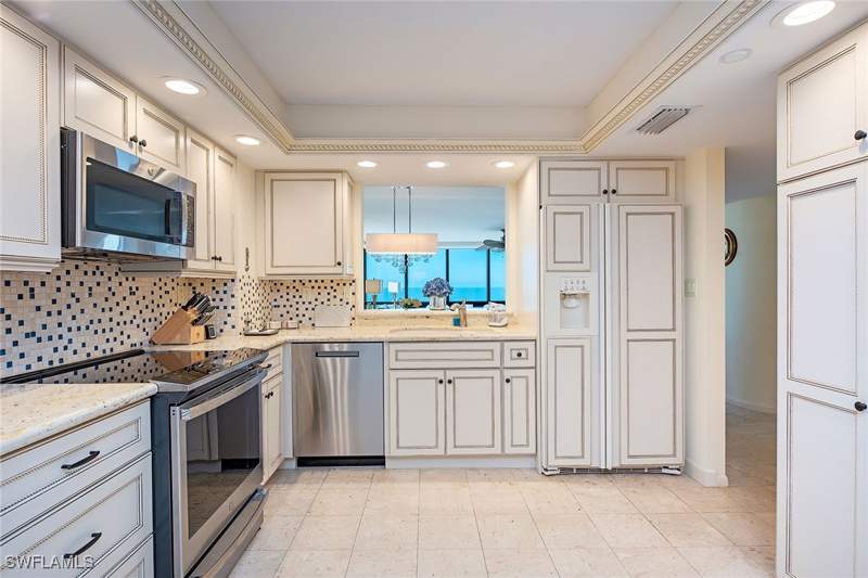 3 bedroom Condominium at 4751 Gulf Shore Blvd N Ph8, Terraces At Park Shore, Naples — photo 4