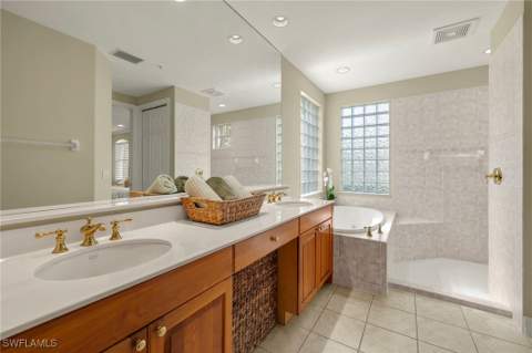 2621 Estrella Ct 1601, Naples FL - photo 15 of 43