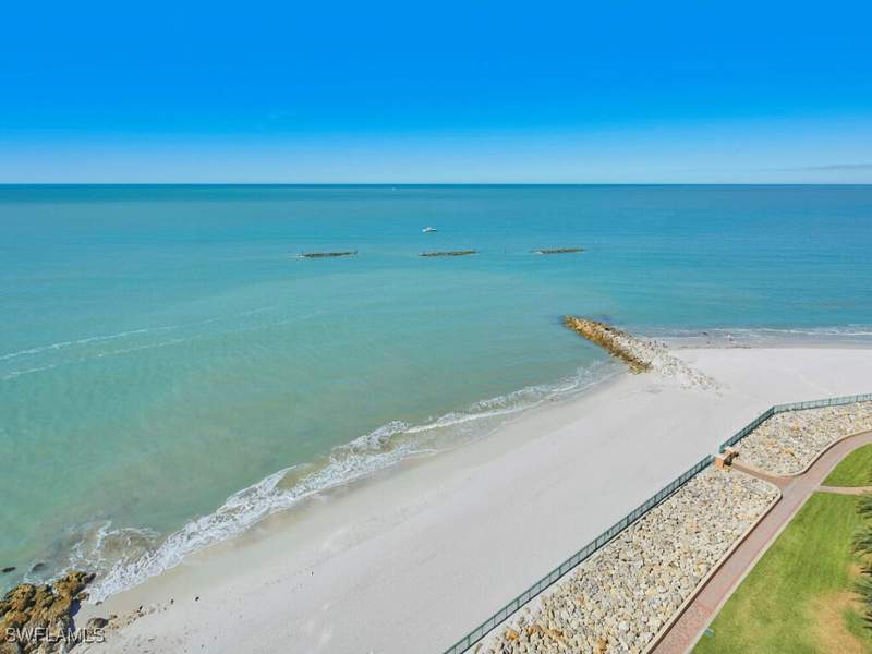 3 bedroom Condominium at 970 Cape Marco Dr 1107, Belize, Marco Island — photo 2