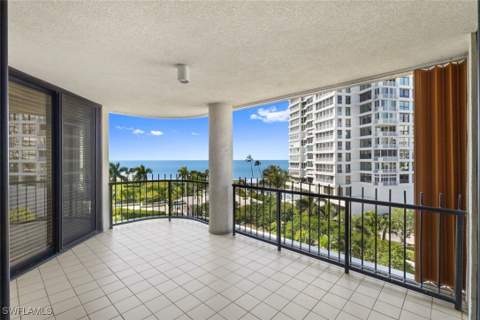 4251 Gulf Shore Blvd N 6A, Naples FL - photo 12 of 32
