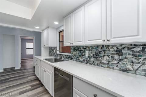 12601 Kelly Palm Dr, Fort Myers FL - photo 12 of 49