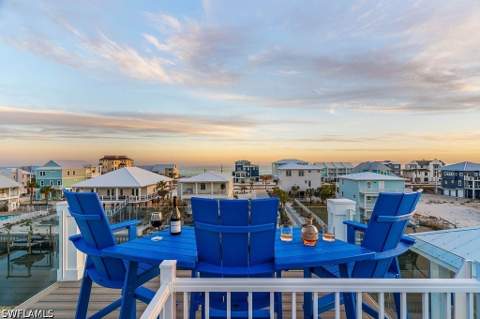 168 Chapel St, Fort Myers Beach FL - photo 17 of 33