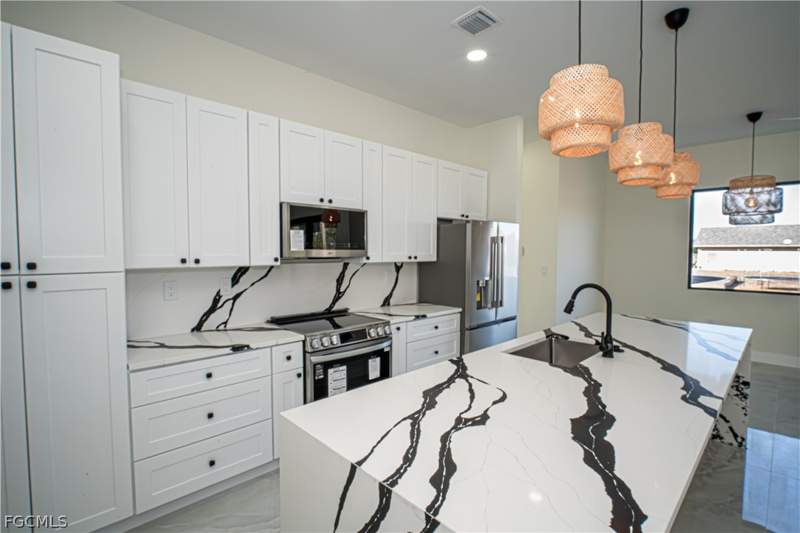 4 bedroom SingleFamilyResidence at 2903 E 17th St, Lehigh Acres, Lehigh Acres — photo 4
