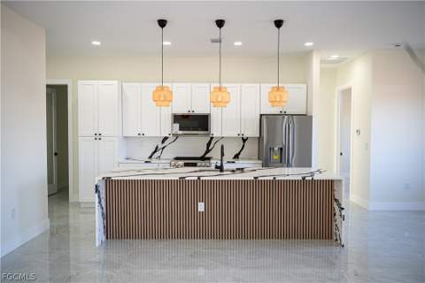 2903 E 17th St, Lehigh Acres FL - photo 9 of 28