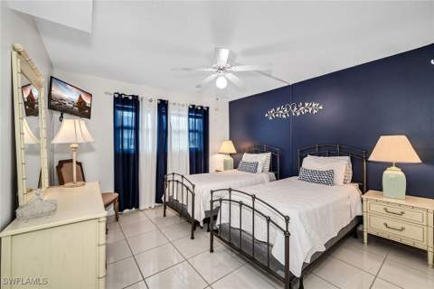 200 Valley Stream Dr 3B, Naples FL - photo 21 of 45