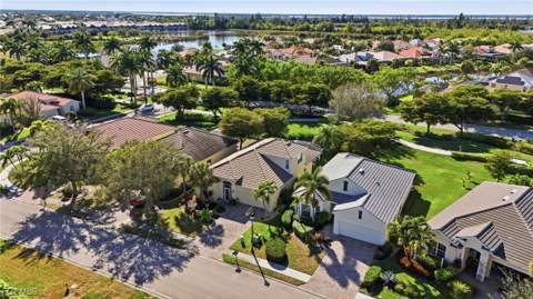 2452 Blackburn Cir, Cape Coral FL - photo 10 of 50