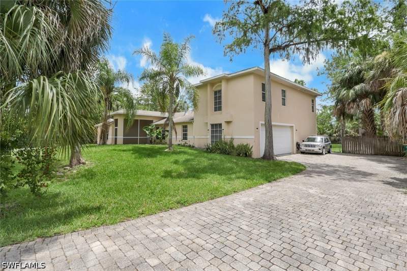 6 bedroom SingleFamilyResidence at 160 19th St SW, Golden Gate Estates, Naples — photo 2