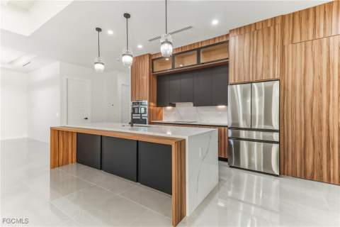 4817 SW 18th Ave, Cape Coral FL - photo 10 of 43