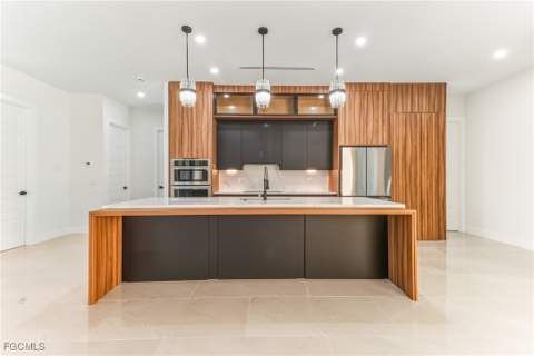 4817 SW 18th Ave, Cape Coral FL - photo 8 of 43