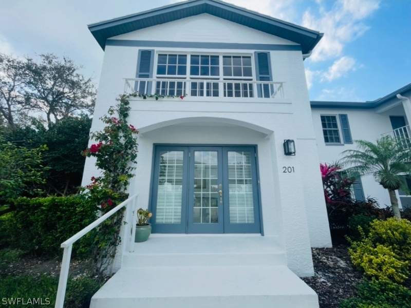 2 bedroom Condominium at 841 Tanbark Dr 201, Laurel Oaks At Pelican Bay, Naples — photo 2