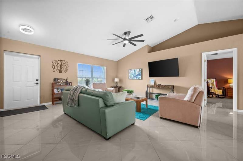 4 bedroom SingleFamilyResidence at 1214 SW Santa Barbara Pl, Cape Coral, Cape Coral — photo 5