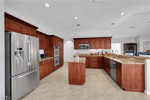 5010 Key Largo Ln, Punta Gorda FL - photo 15 of 48