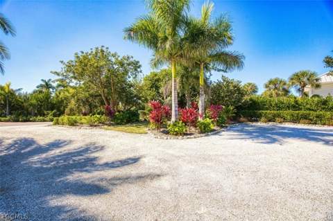 4960 Joewood Dr, Sanibel FL - photo 6 of 50