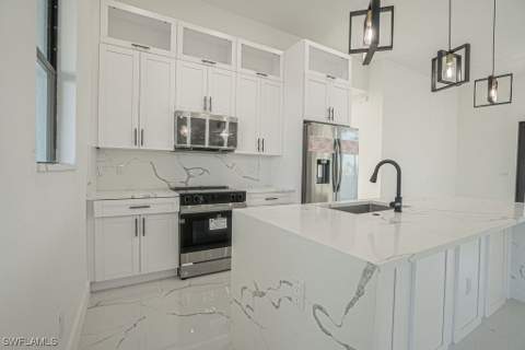 405 Kismet Pkwy E, Cape Coral FL - photo 16 of 50
