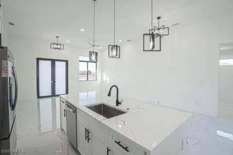 405 Kismet Pkwy E, Cape Coral FL - photo 19 of 50