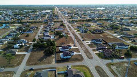 405 Kismet Pkwy E, Cape Coral FL - photo 8 of 50