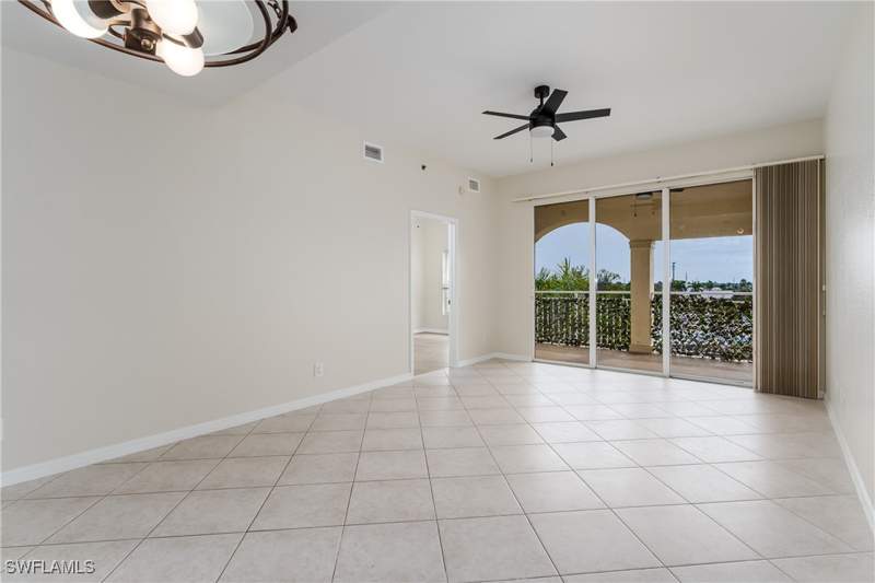 2 bedroom Condominium at 886 Park Ave 402, Roman Plaza, Marco Island — photo 5