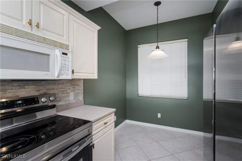 886 Park Ave 402, Marco Island FL - photo 9 of 26