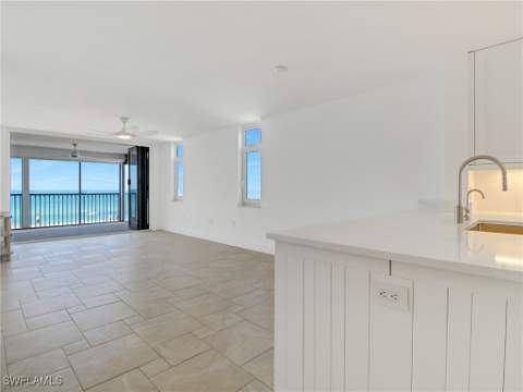 9415 Gulf Shore Dr 102, Naples FL - photo 11 of 43