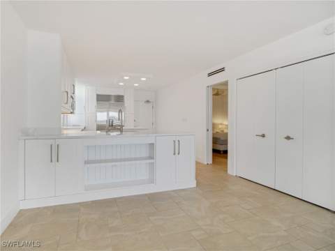 9415 Gulf Shore Dr 102, Naples FL - photo 8 of 43