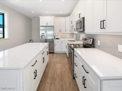 232 Harbor Pl N, Goodland FL - photo 10 of 24