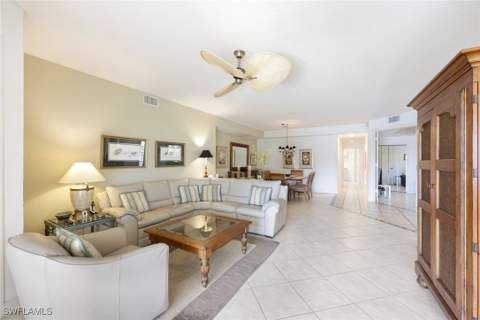 610 Laguna Royale Blvd 1001, Naples FL - photo 9 of 30