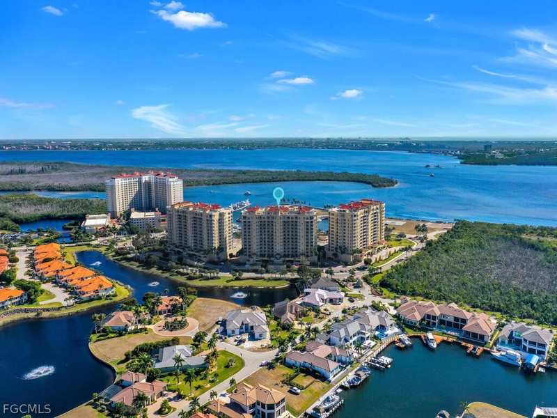 3 bedroom Condominium at 6061 Silver King Blvd 106, Tarpon Landings, Cape Coral — photo 1
