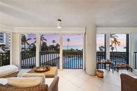 4651 Gulf Shore Blvd N 101, Naples FL - photo 15 of 38