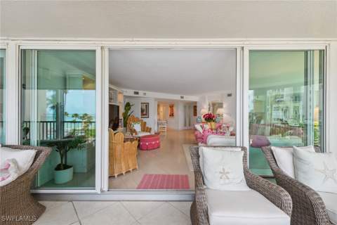 4651 Gulf Shore Blvd N 101, Naples FL - photo 16 of 38