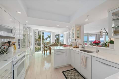 4651 Gulf Shore Blvd N 101, Naples FL - photo 6 of 38