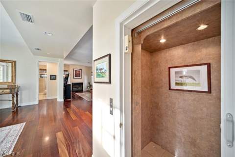 5810 Pine Tree Dr, Sanibel FL - photo 18 of 47