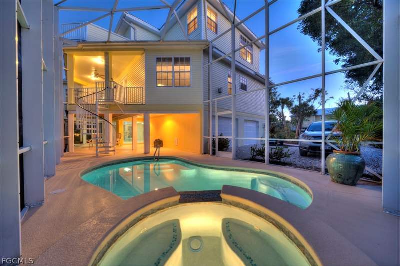 4 bedroom SingleFamilyResidence at 5810 Pine Tree Dr, Castaway Estates, Sanibel — photo 4