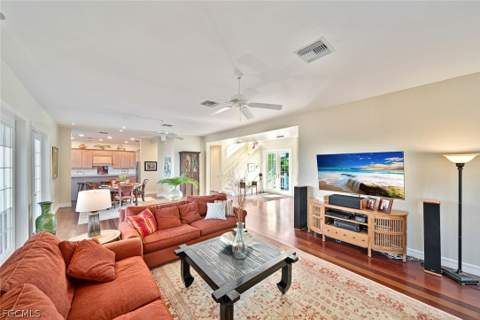 5810 Pine Tree Dr, Sanibel FL - photo 9 of 47