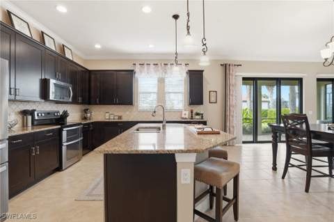 4609 Abaca Cir, Naples FL - photo 9 of 49