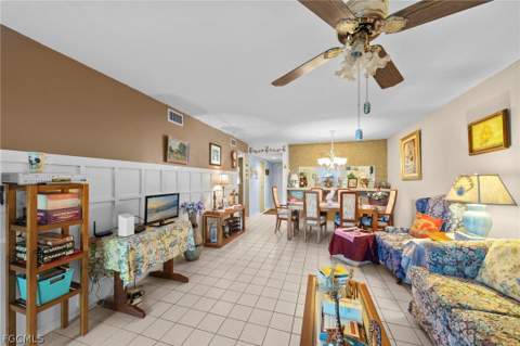 9305 Lake Park Dr 102, Fort Myers FL - photo 17 of 37