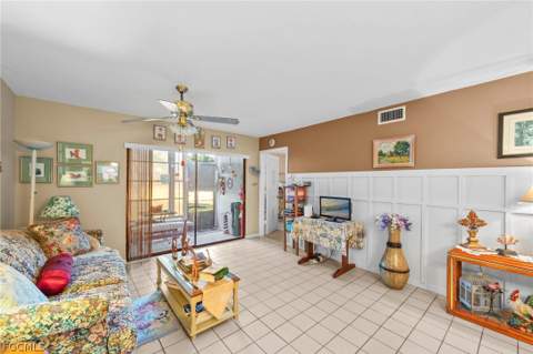 9305 Lake Park Dr 102, Fort Myers FL - photo 18 of 37