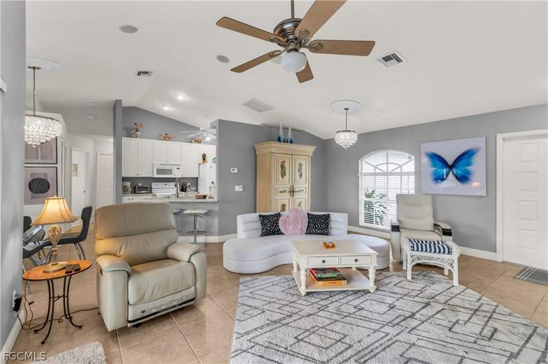 3 bedroom SingleFamilyResidence at 310 SE 47th St, Cape Coral, Cape Coral — photo 3